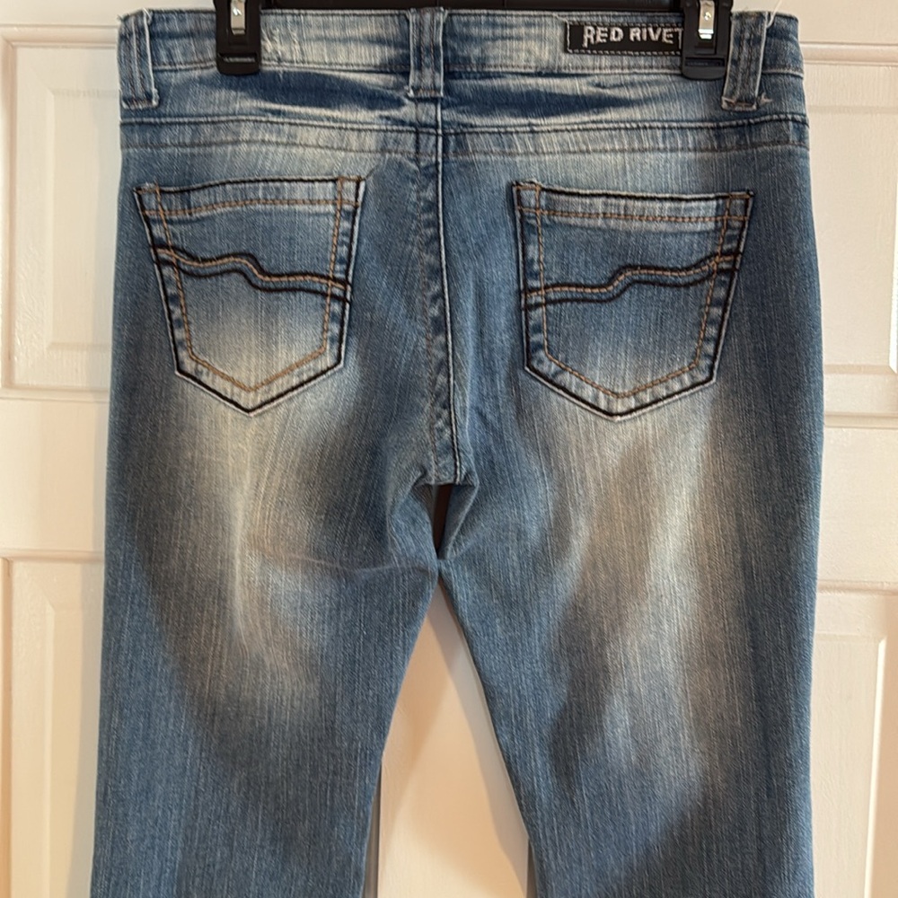 NWT RED RIVET flared jeans - Picture 3 of 5